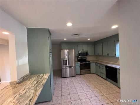 808 Summer Hill Drive South Windsor CT 06074