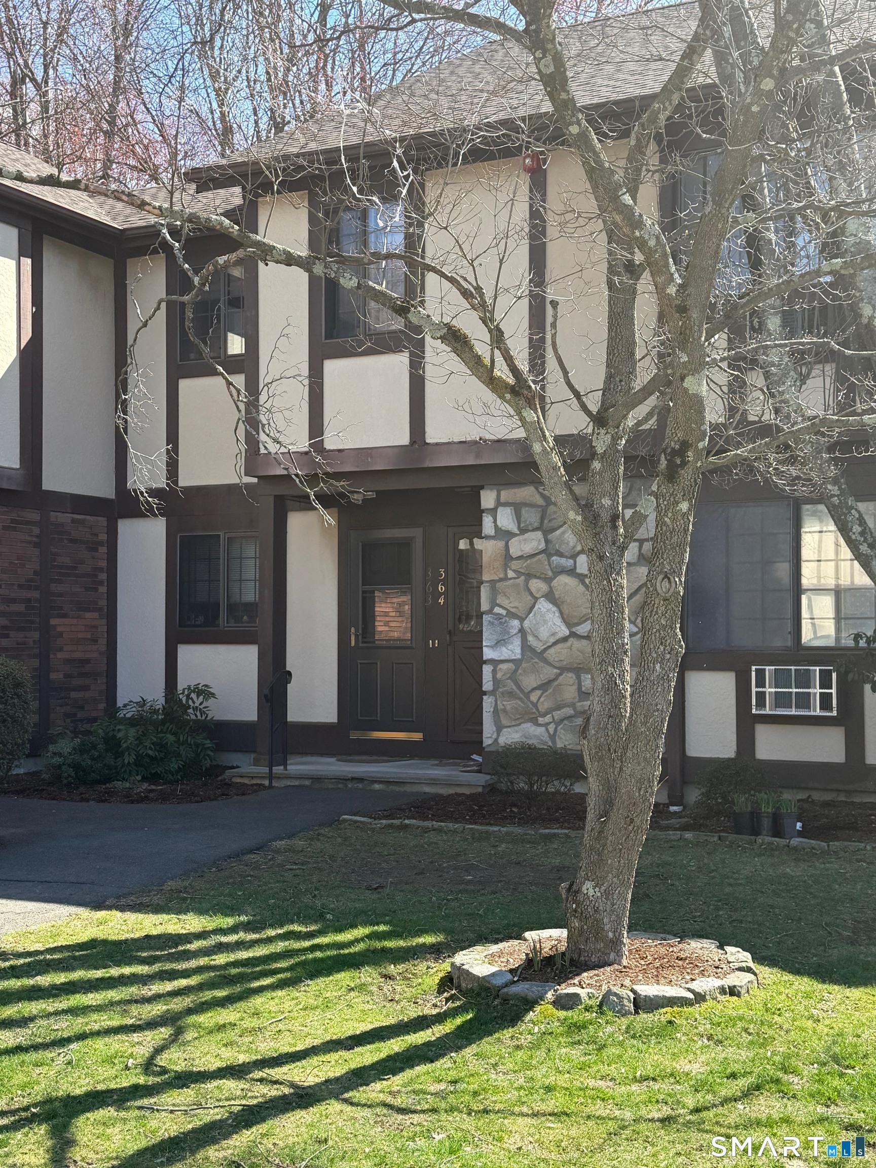 364 Foxwood Lane Milford CT 06461