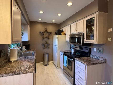 364 Foxwood Lane Milford CT 06461