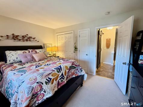 364 Foxwood Lane Milford CT 06461
