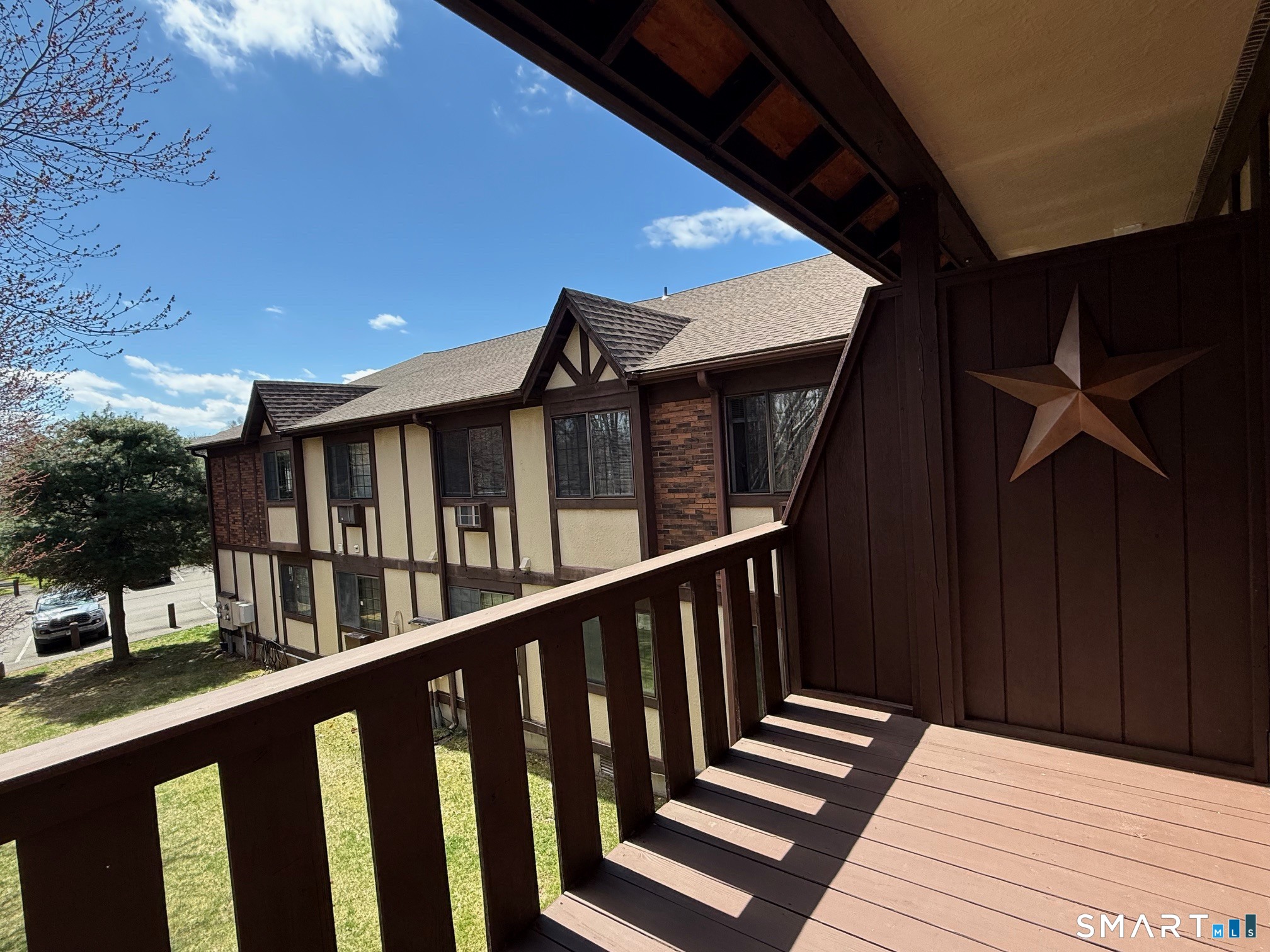 364 Foxwood Lane Milford CT 06461