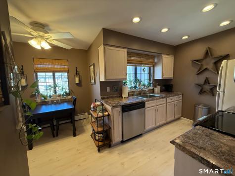 364 Foxwood Lane Milford CT 06461