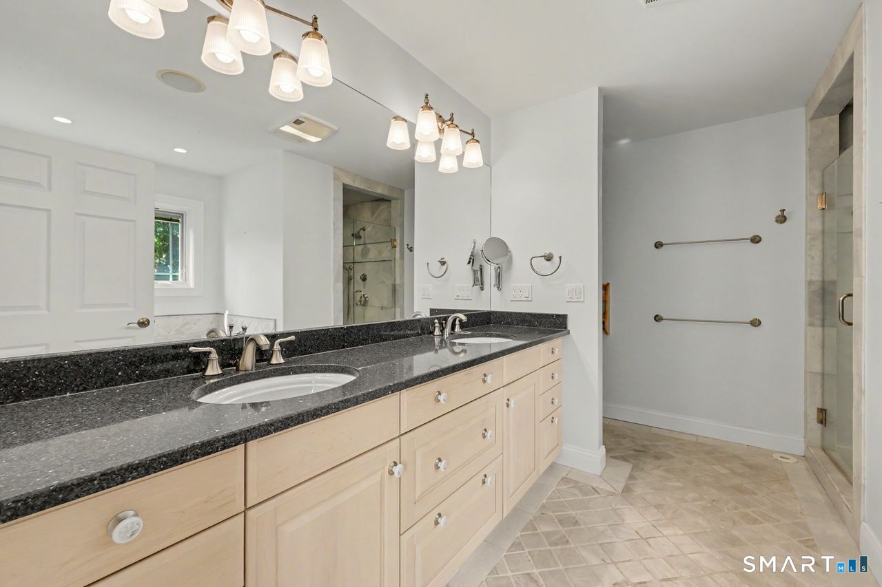4 Rainbow Court New Milford CT 06776