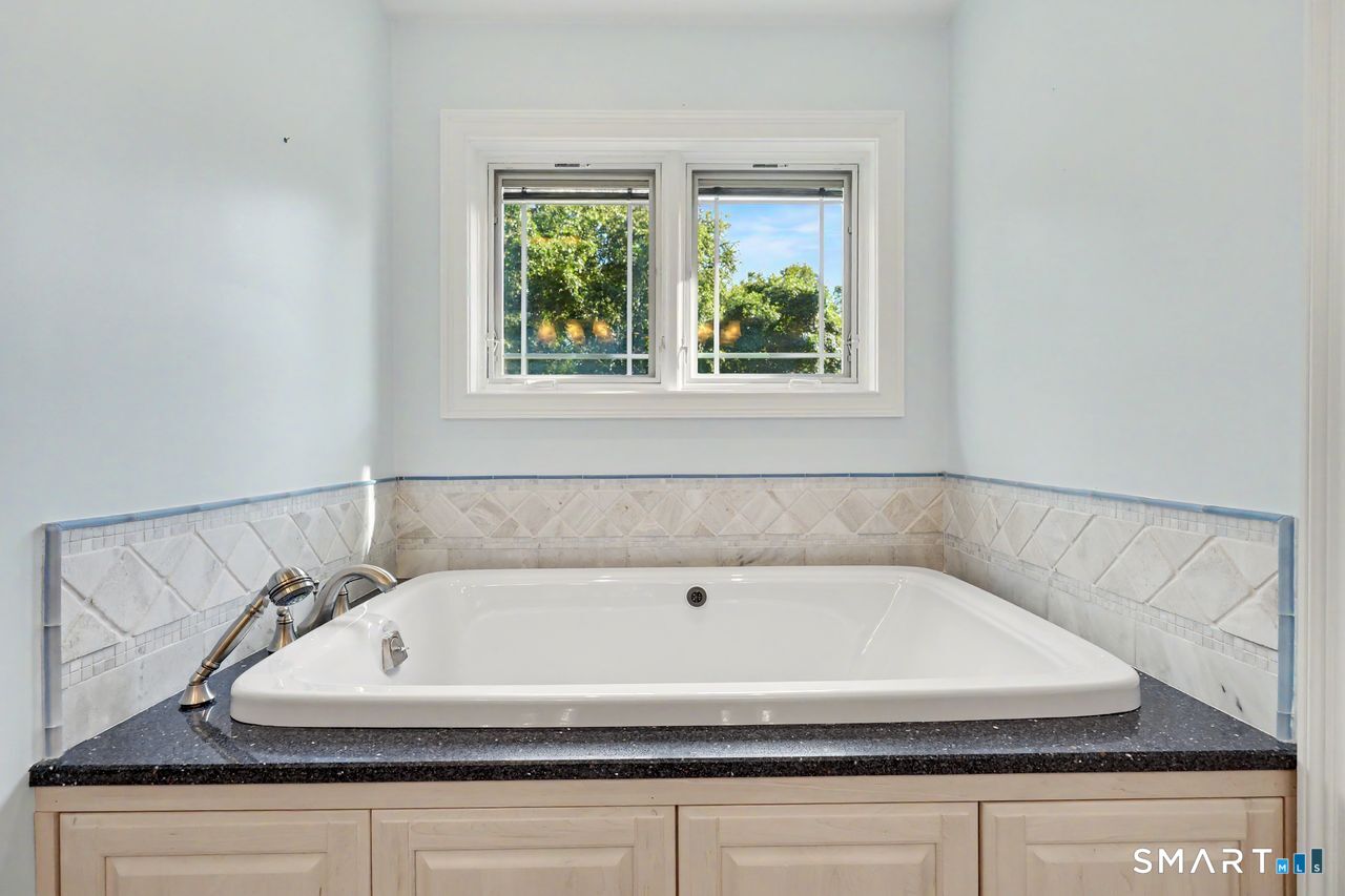 4 Rainbow Court New Milford CT 06776