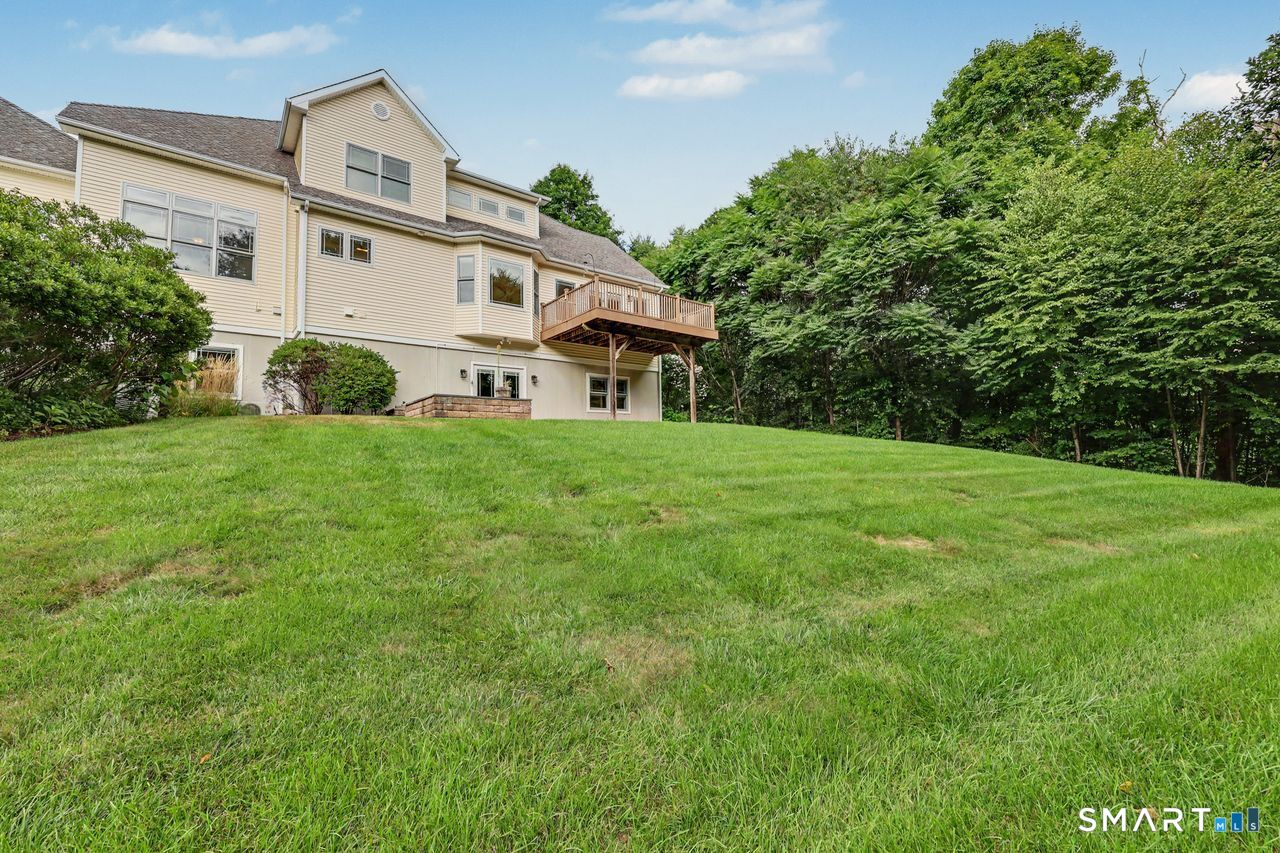 4 Rainbow Court New Milford CT 06776