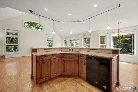 4 Rainbow Court New Milford CT 06776