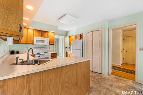 144 Morning Glory Court Windsor CT 06095