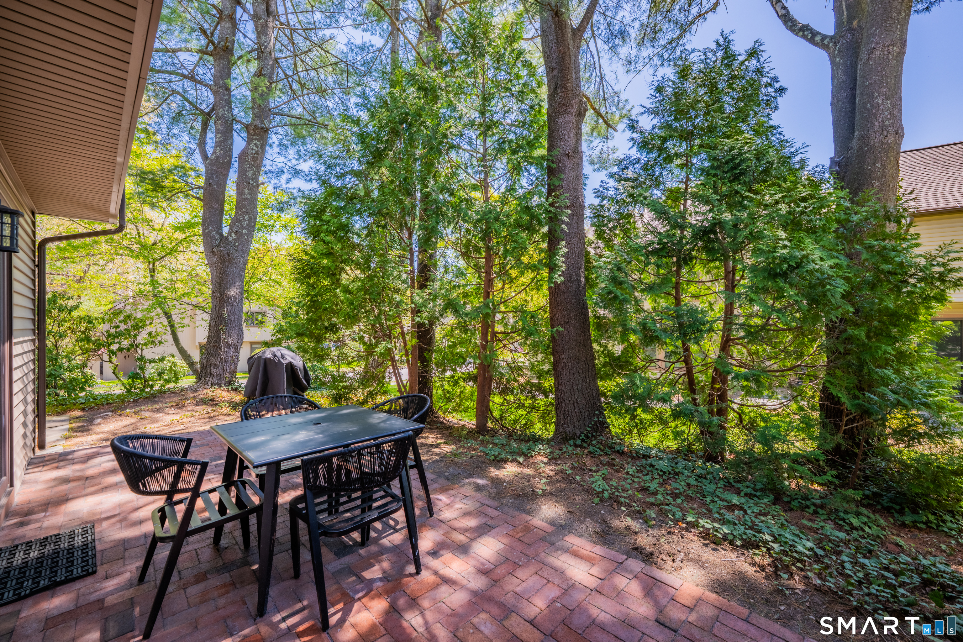 1 Maple Lane Avon CT 06001