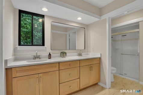 972 Heritage Village Southbury CT 06488