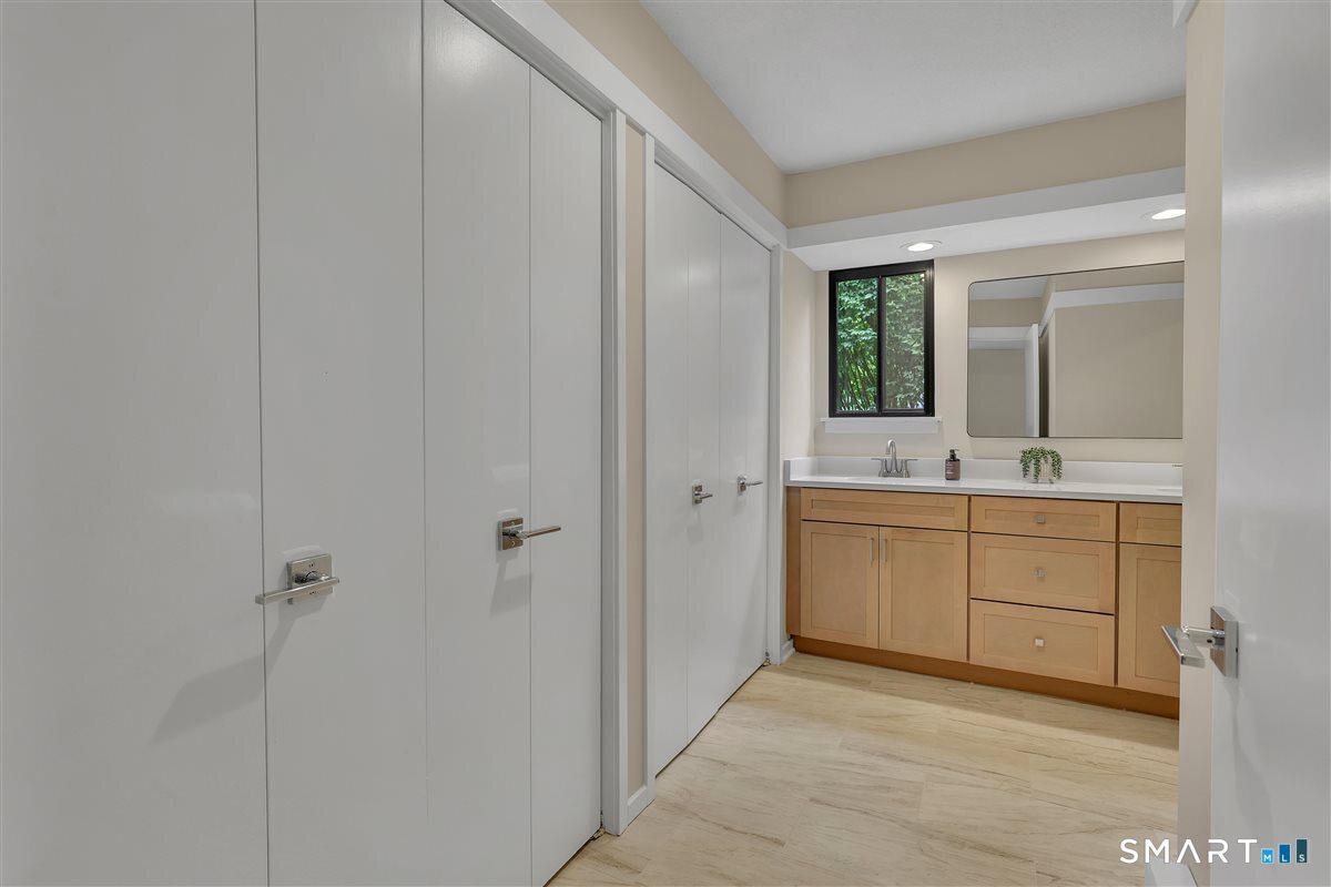 972 Heritage Village Southbury CT 06488