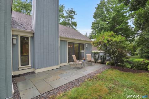 972 Heritage Village Southbury CT 06488