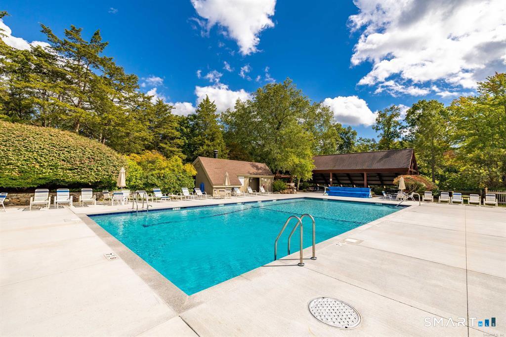 972 Heritage Village Southbury CT 06488