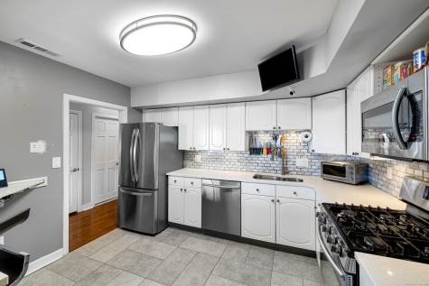 117 Harbour Close New Haven CT 06519