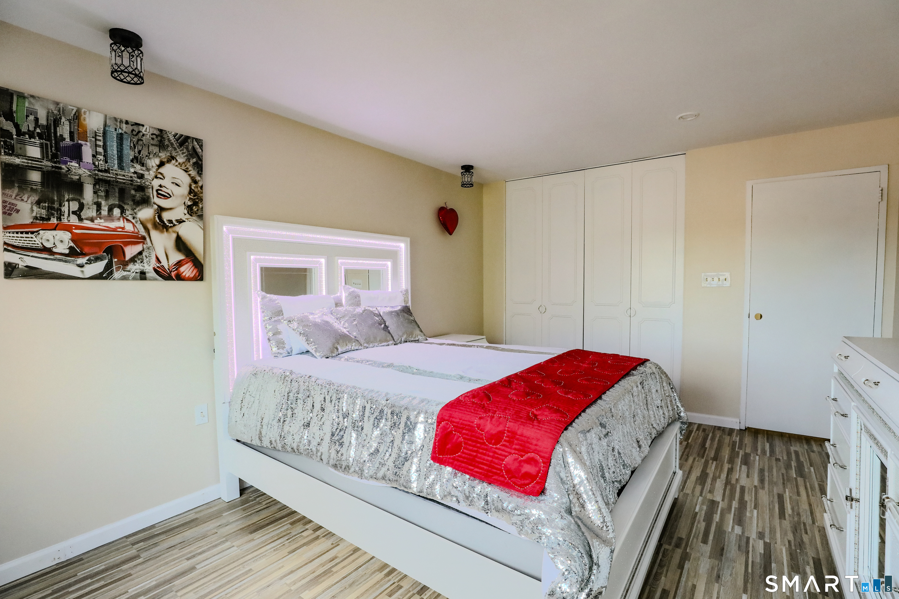30 Woodland Street Hartford CT 06105