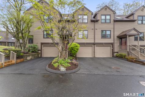6 Deepwood Circle Monroe CT 06468