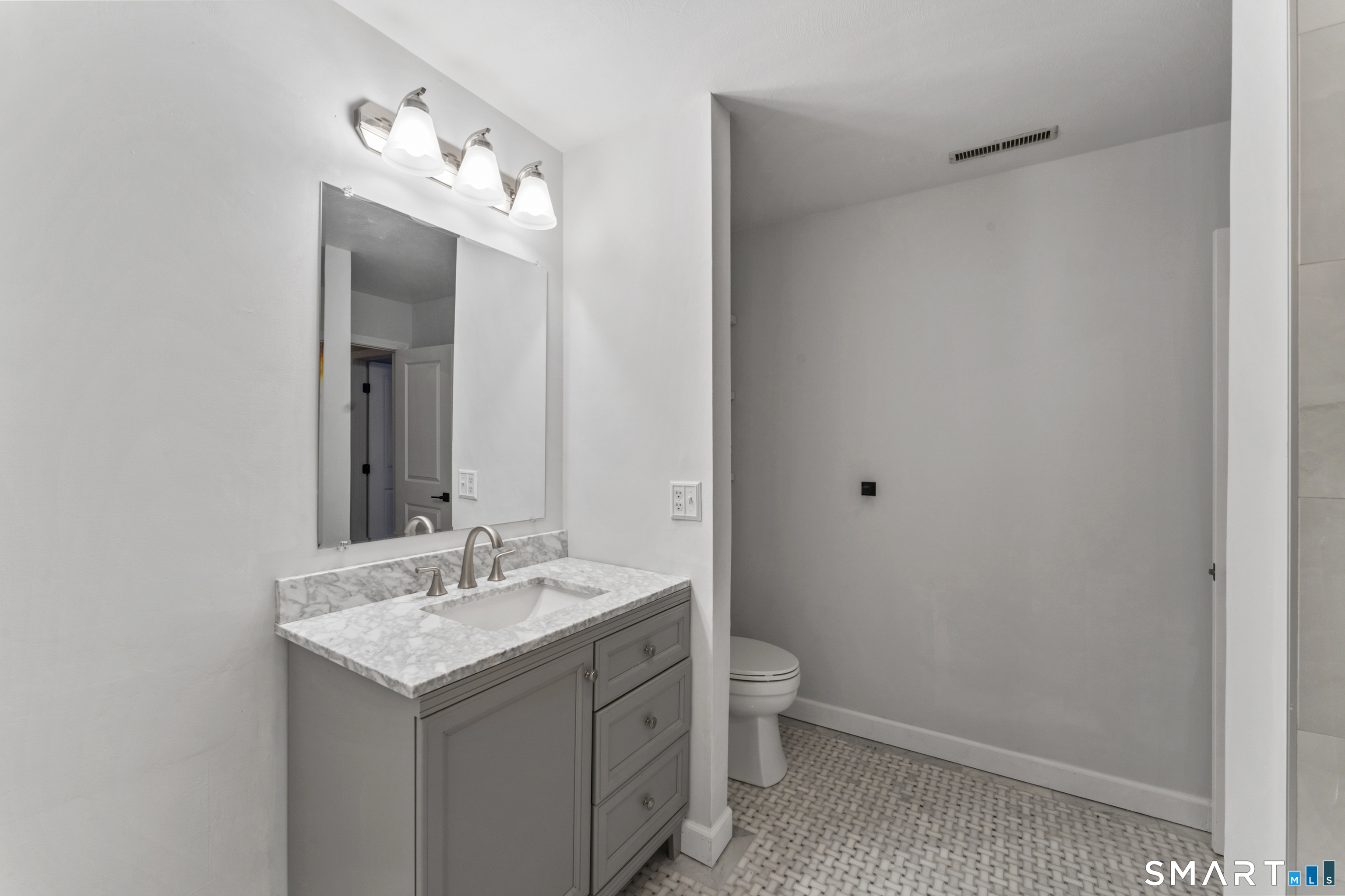 6 Deepwood Circle Monroe CT 06468