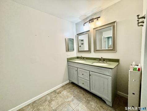 117 Colonial Hill Drive Wallingford CT 06492