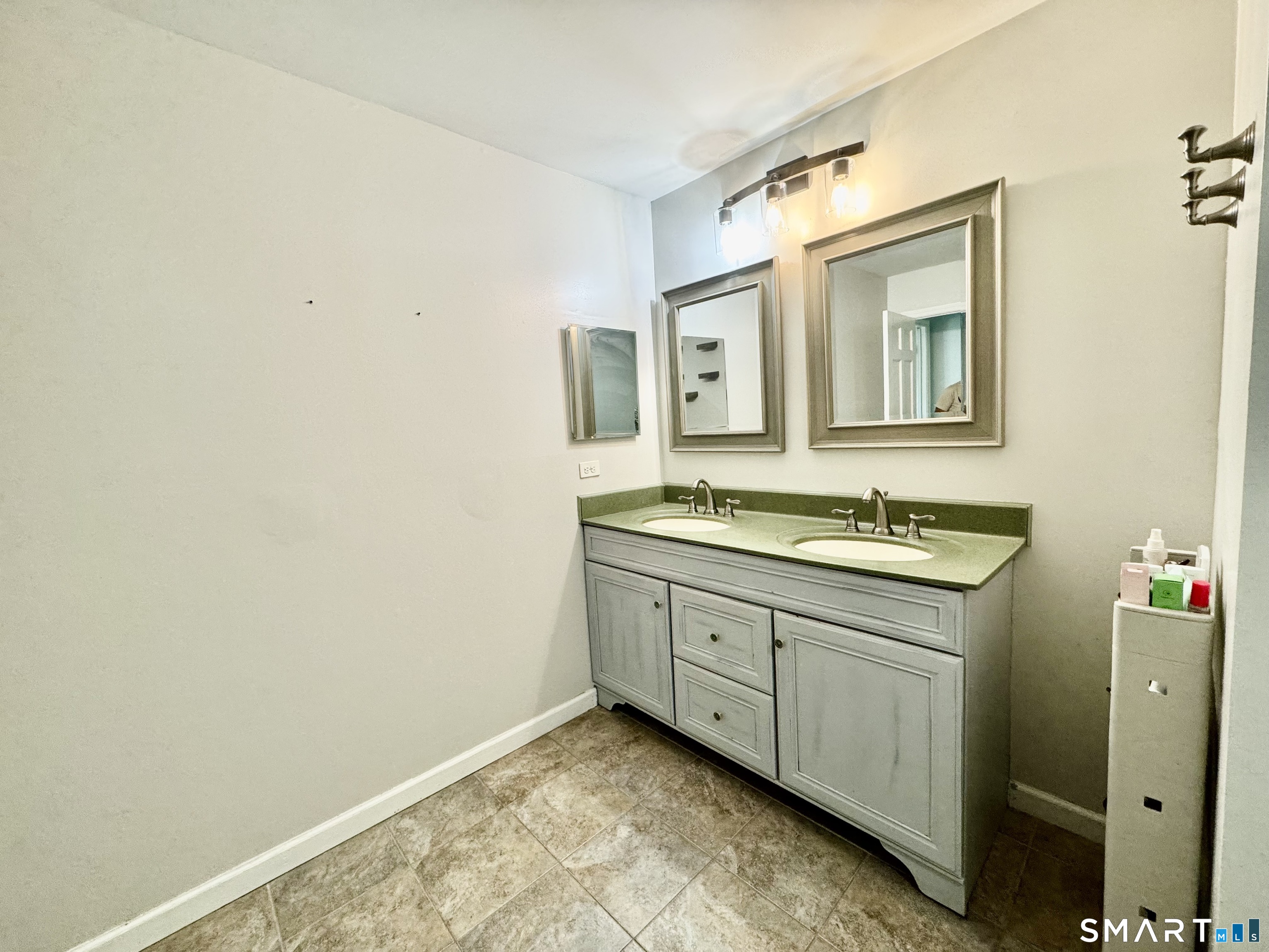 117 Colonial Hill Drive Wallingford CT 06492