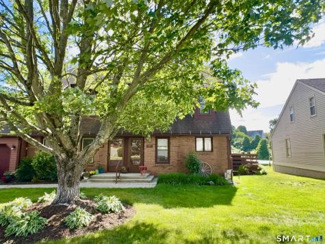 117 Colonial Hill Drive Wallingford CT 06492