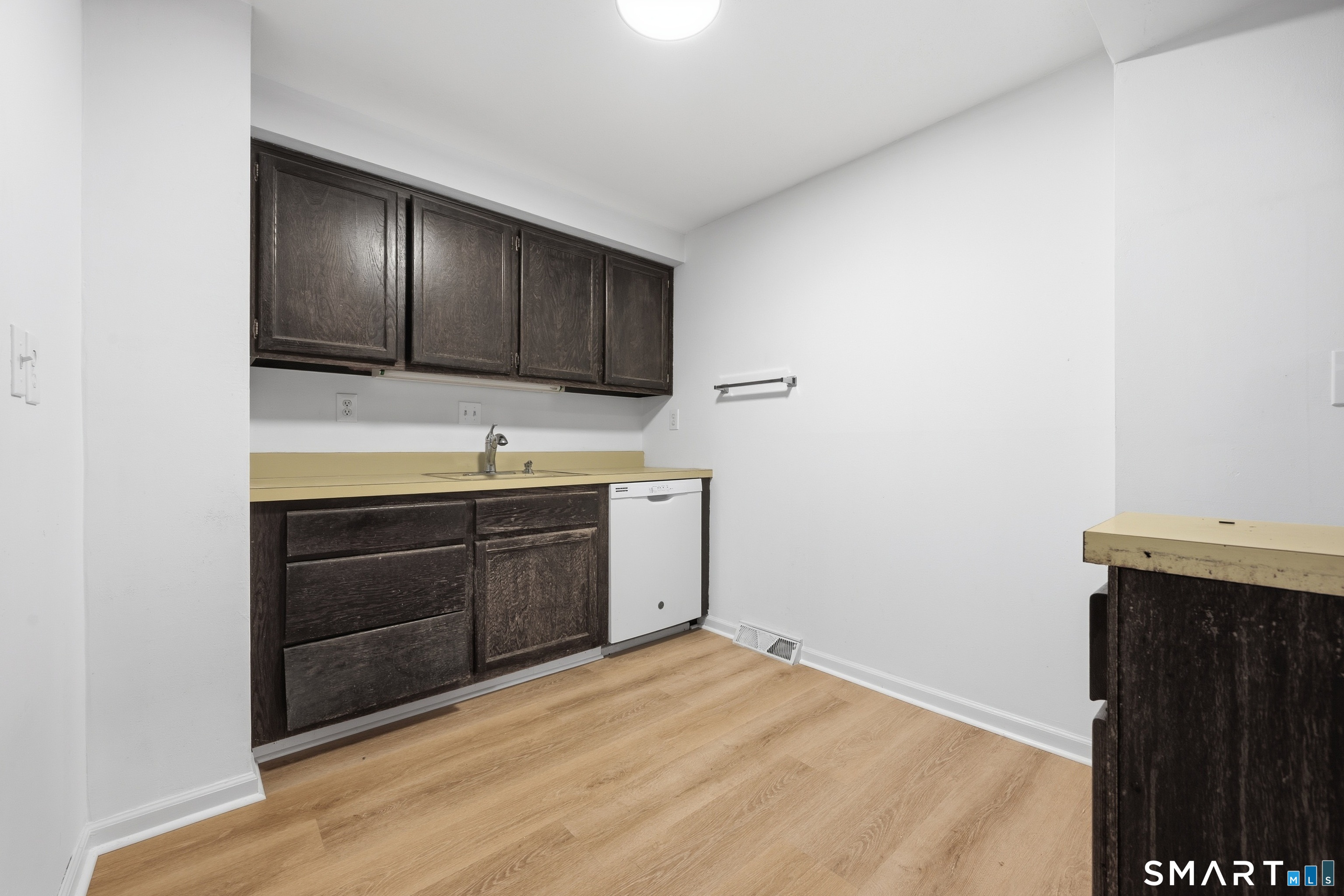 20 Spring Street Wethersfield CT 06109