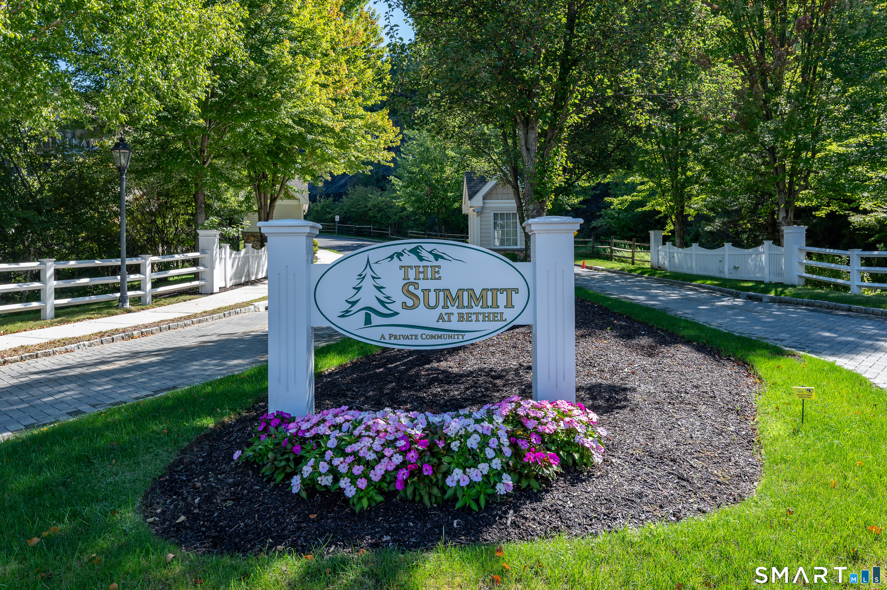 15 Briar Ridge Drive Bethel CT 06801
