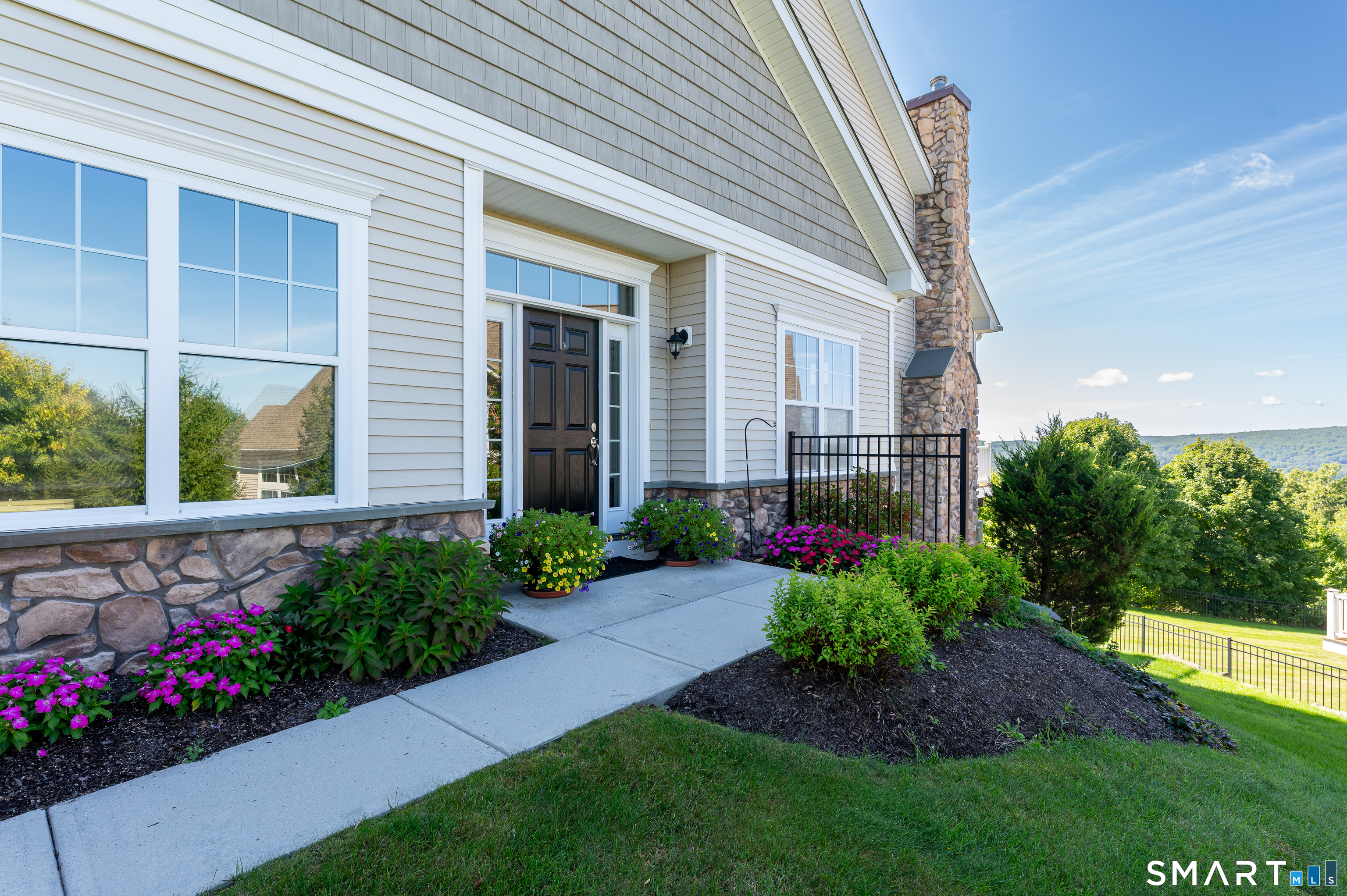 15 Briar Ridge Drive Bethel CT 06801