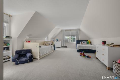 611 Ocean Avenue New London CT 06320