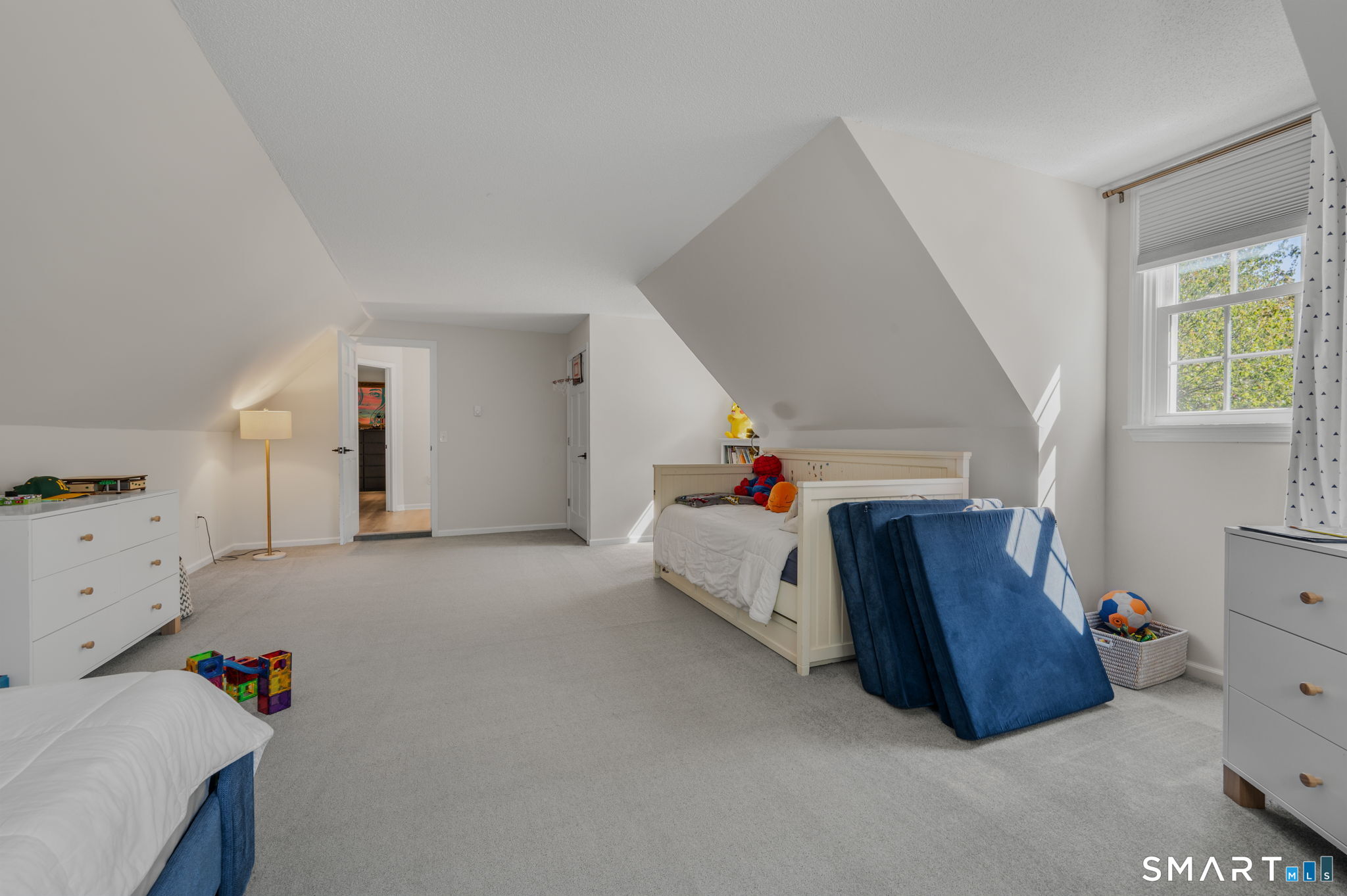 611 Ocean Avenue New London CT 06320