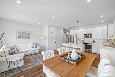 138 Boston Post Road East Lyme CT 06333