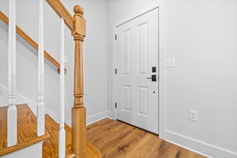 138 Boston Post Road East Lyme CT 06333