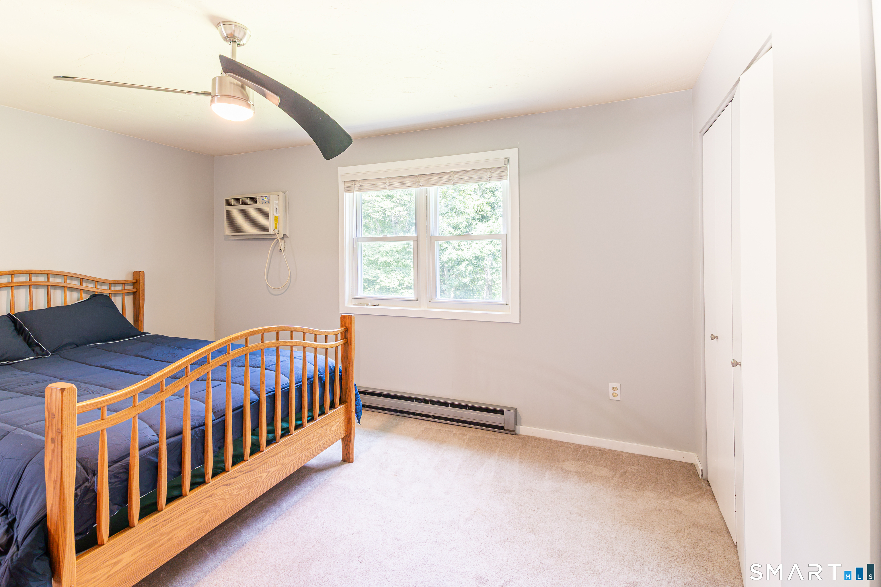 33 Woodstock Meadows Woodstock CT 06281