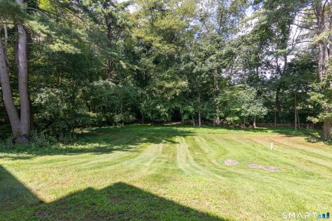 33 Woodstock Meadows Woodstock CT 06281