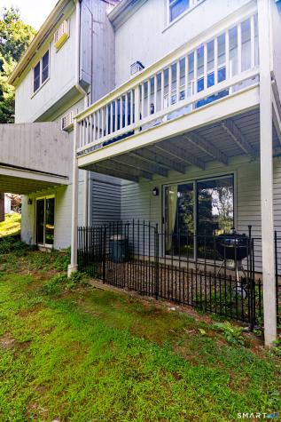 33 Woodstock Meadows Woodstock CT 06281