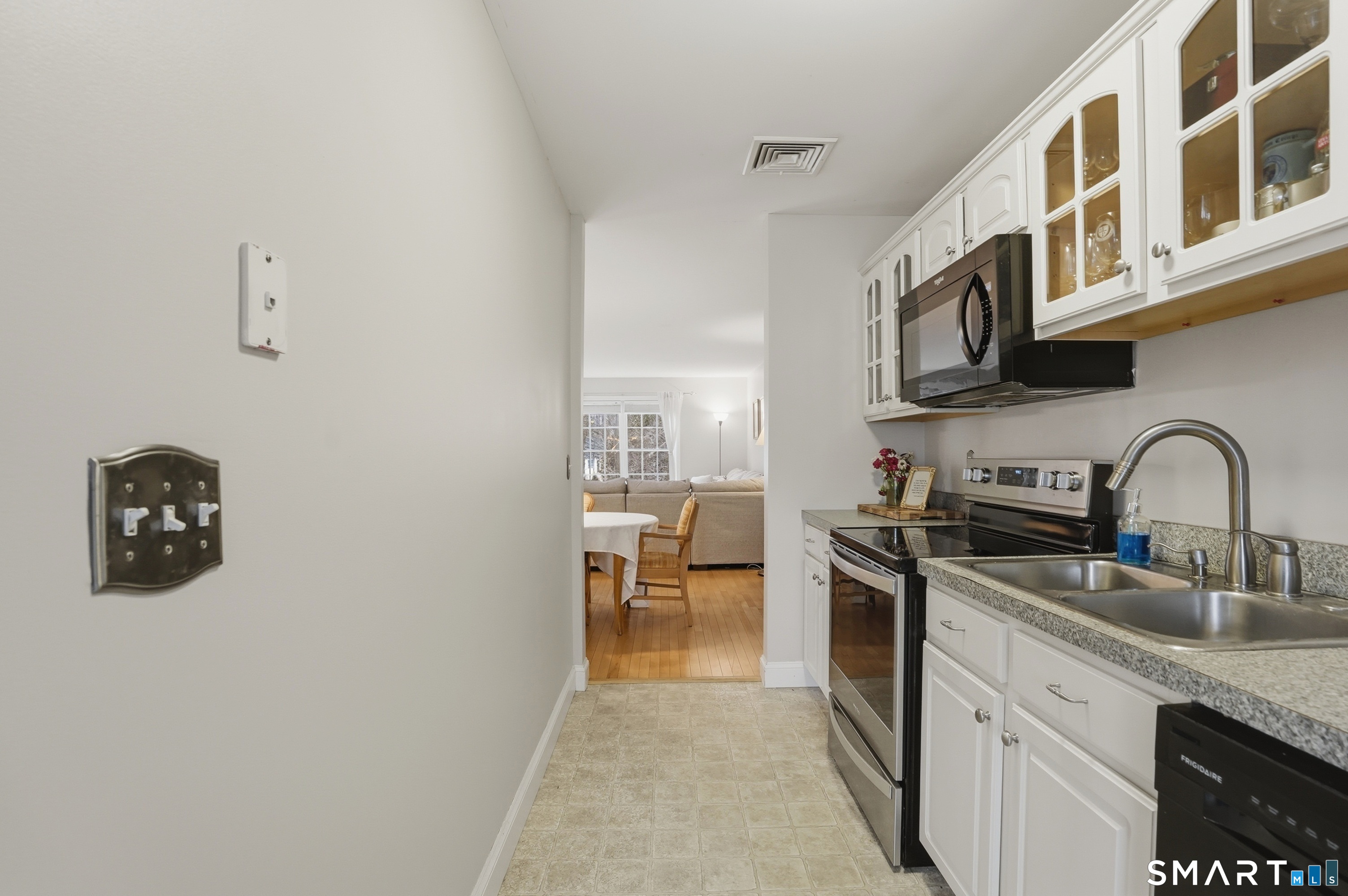 74 Perry Street Putnam CT 06260