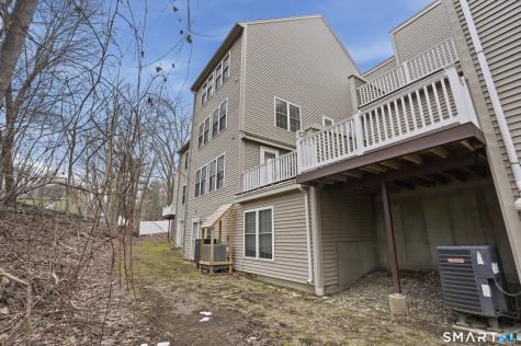 74 Perry Street Putnam CT 06260