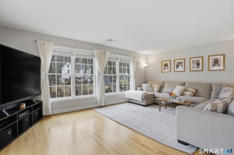 74 Perry Street Putnam CT 06260