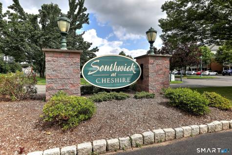 35 Southwick Court Cheshire CT 06410