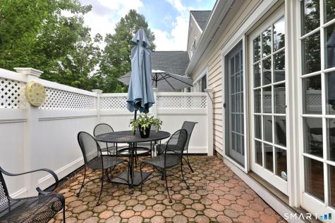 35 Southwick Court Cheshire CT 06410