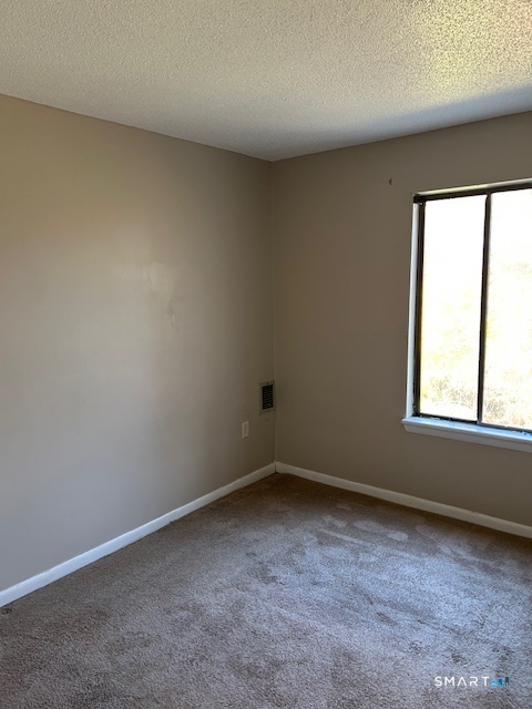 175 Mill Pond Road Hamden CT 06514