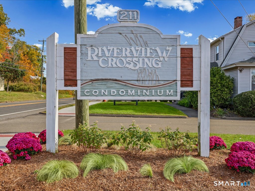 211 East Main Street Branford CT 06405