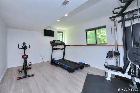 21 Hearthstone Drive Brookfield CT 06804