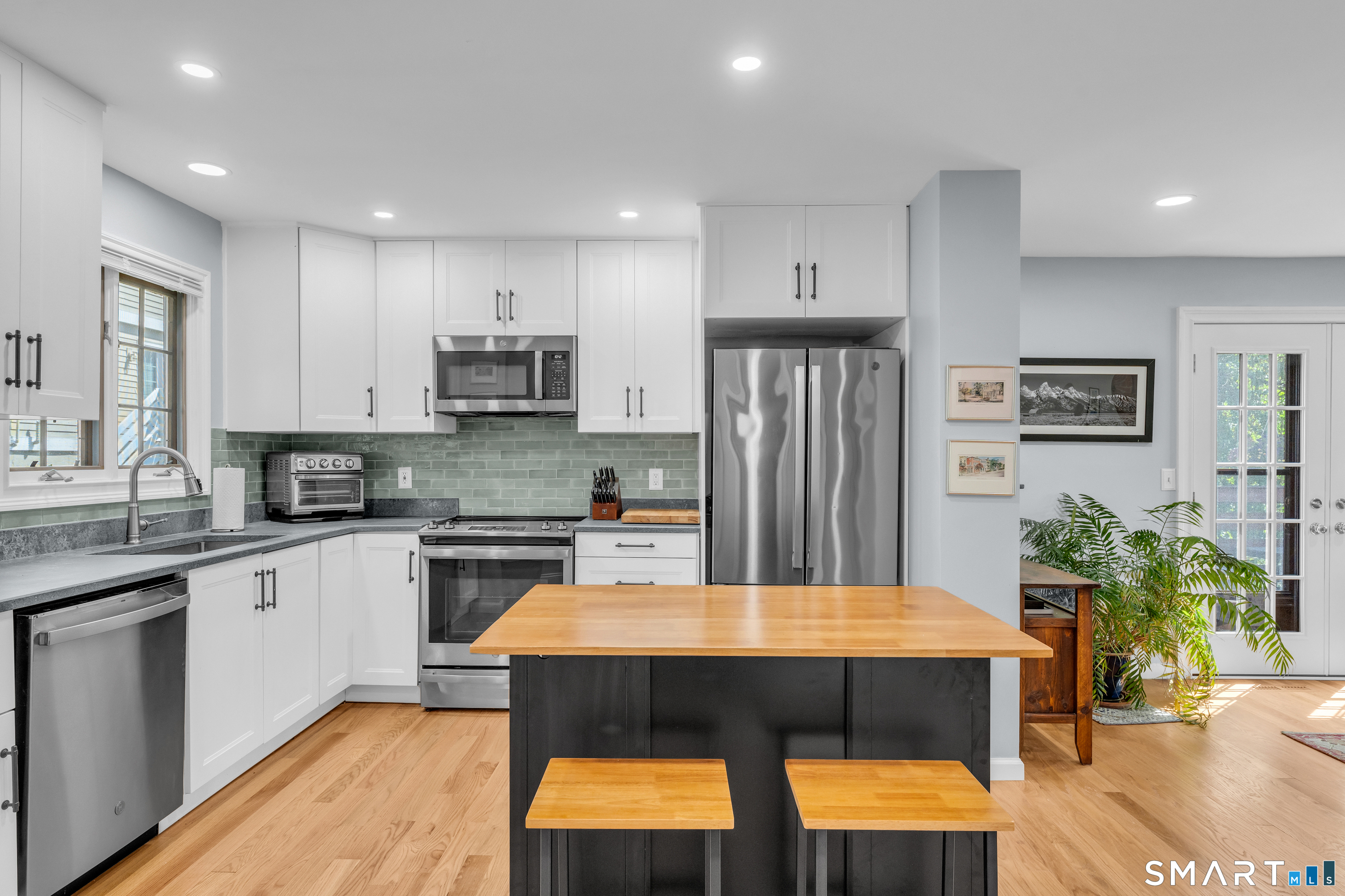 96 Colonial Hill Drive Wallingford CT 06492
