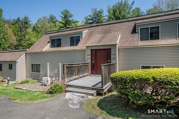 38 Library Lane Simsbury CT 06070