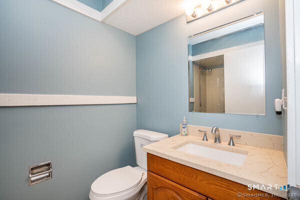 38 Library Lane Simsbury CT 06070