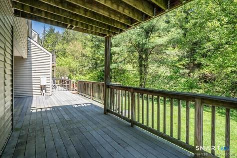 38 Library Lane Simsbury CT 06070