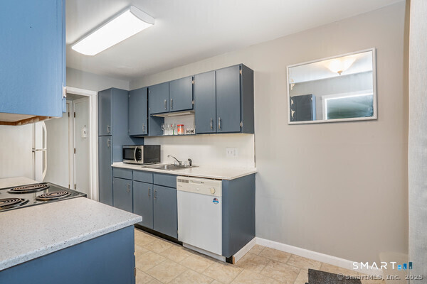 38 Library Lane Simsbury CT 06070