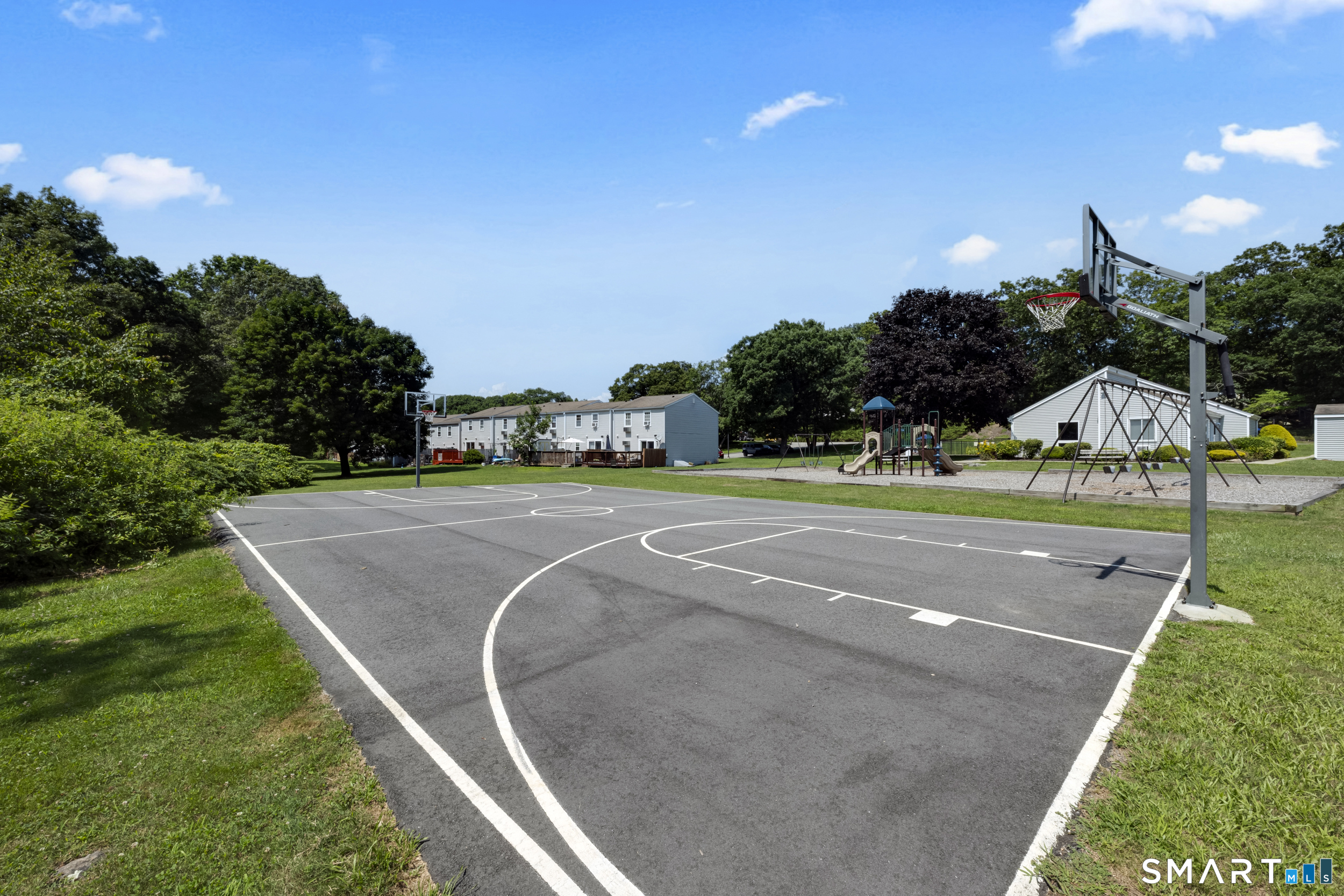 10 Lakeside Drive Ledyard CT 06339