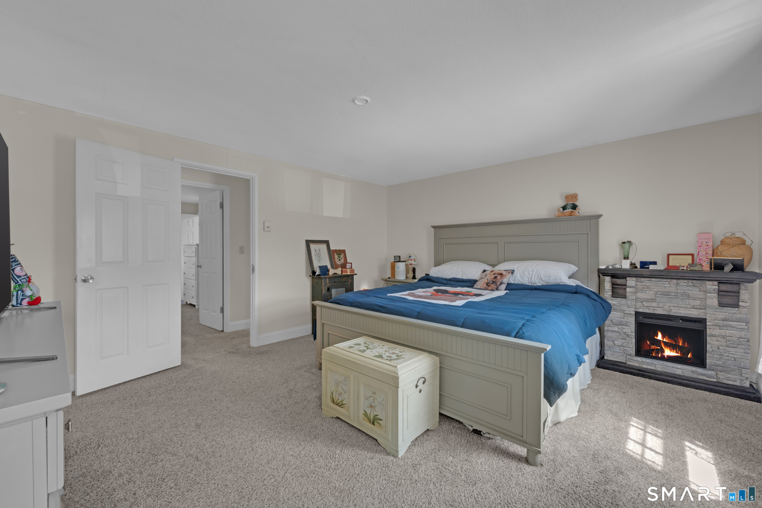 10 Lakeside Drive Ledyard CT 06339