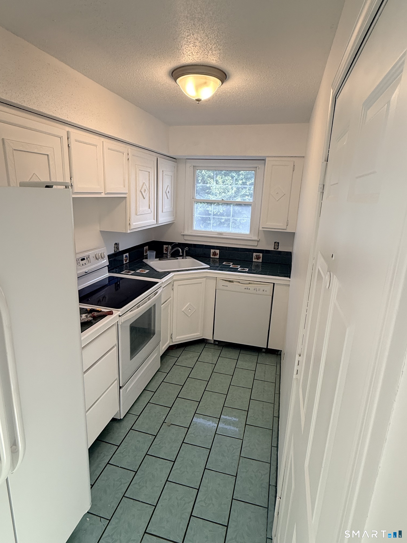 5 Concorde Way Windsor Locks CT 06096