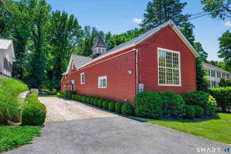 253 Tokeneke Road Darien CT 06820
